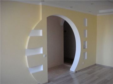 Cornier în arc din PVC