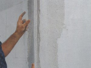 Cornier din aluminiu cu plasă