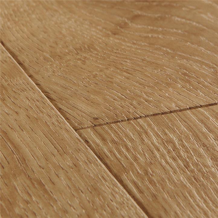 Laminat de stejar clasic, nuanta naturala - Madew Decor - Finisaje pentru casa ta 