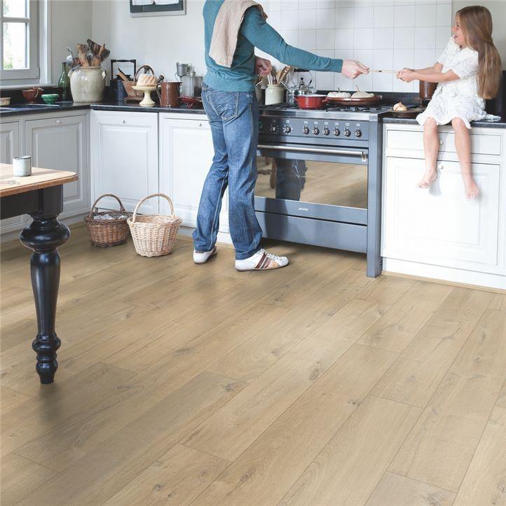 Laminat de stejar mat, nuanta medie - Madew Decor - Finisaje pentru casa ta 
