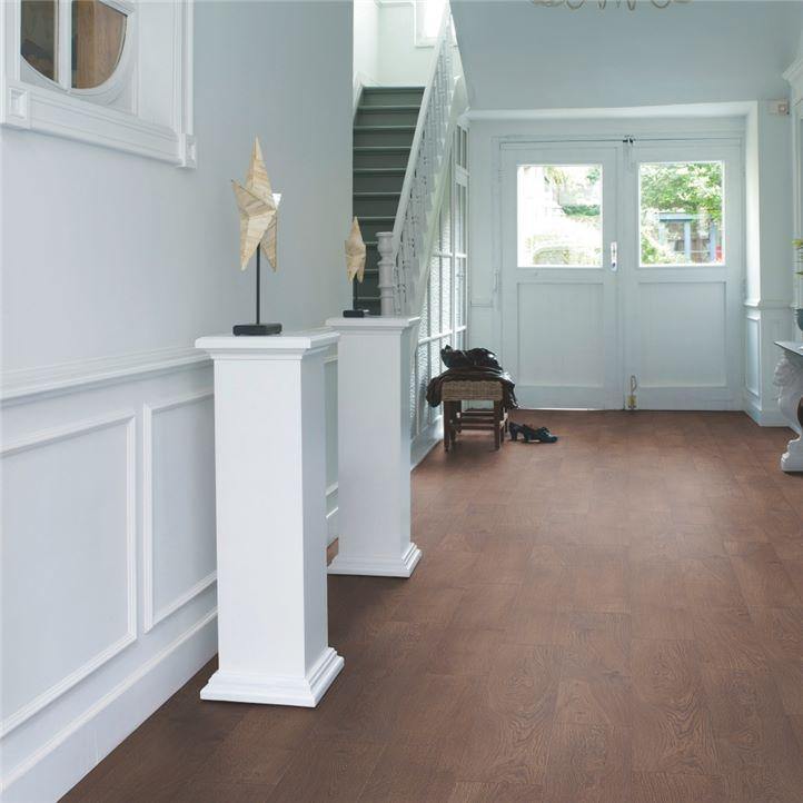 Laminat de stejar batran, nuanta naturala - Madew Decor - Finisaje pentru casa ta 