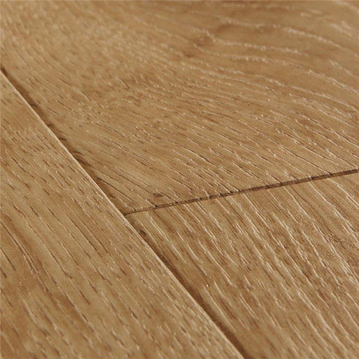Laminat de stejar clasic, nuanta naturala - Madew Decor - Finisaje pentru casa ta 